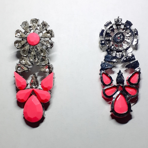 🎀Gorgeous Pink Crystal Droplet Earrings - Picture 3 of 5